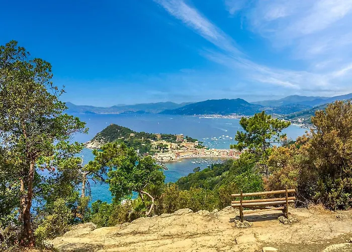 3 Bedroom Lovely In Casa de Férias Sestri Levante