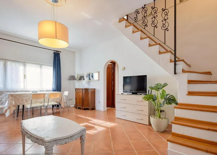Feriehus 3 Bedroom Lovely In